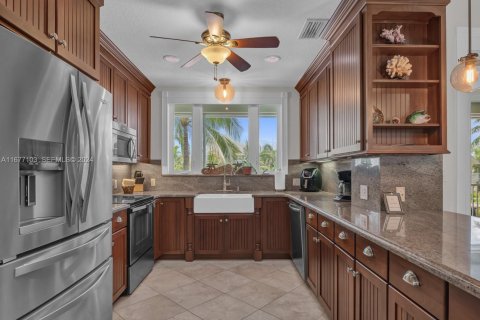 Villa ou maison à louer à Key Largo, Floride: 4 chambres, 286.42 m2 № 2326577 - photo 20