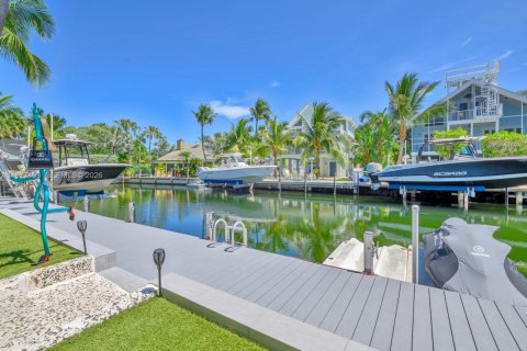 Villa ou maison à louer à Key Largo, Floride: 4 chambres, 286.42 m2 № 2326577 - photo 14