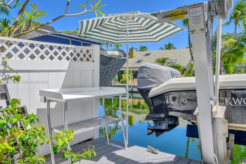 Villa ou maison à louer à Key Largo, Floride: 4 chambres, 286.42 m2 № 2326577 - photo 12