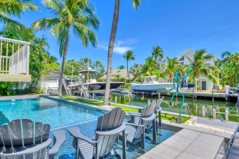 Villa ou maison à louer à Key Largo, Floride: 4 chambres, 286.42 m2 № 2326577 - photo 11