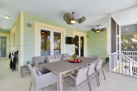 Villa ou maison à louer à Key Largo, Floride: 4 chambres, 286.42 m2 № 2326577 - photo 24