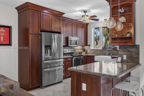Villa ou maison à louer à Key Largo, Floride: 4 chambres, 286.42 m2 № 2326577 - photo 19