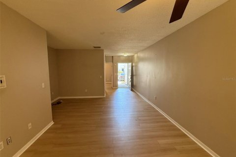 Touwnhouse à louer à Riverview, Floride: 3 chambres, 131.18 m2 № 2148933 - photo 4