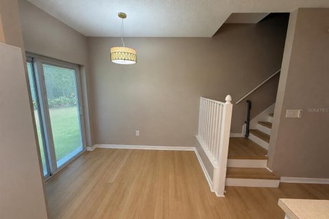 Touwnhouse à louer à Riverview, Floride: 3 chambres, 131.18 m2 № 2148933 - photo 7
