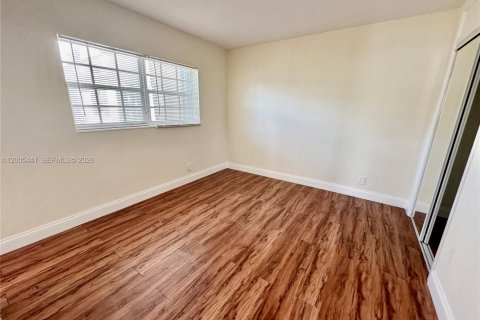 Appartement à louer à Fort Lauderdale, Floride: 2 chambres № 2069468 - photo 15