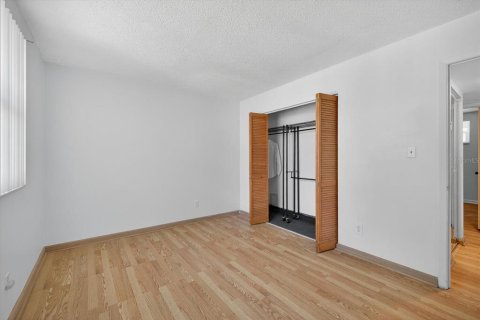 Condominio en alquiler en Tampa, Florida, 2 dormitorios, 72.74 m2 № 1876885 - foto 15