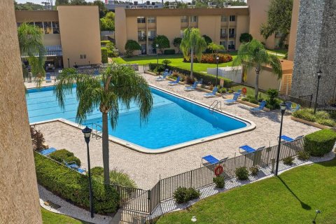 Condominio en alquiler en Tampa, Florida, 2 dormitorios, 72.74 m2 № 1876885 - foto 3