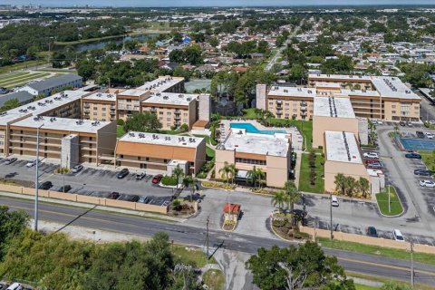 Condominio en alquiler en Tampa, Florida, 2 dormitorios, 72.74 m2 № 1876885 - foto 1