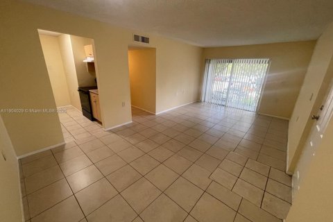 Condominio en venta en West Palm Beach, Florida, 2 dormitorios, 65.77 m2 № 1955317 - foto 6