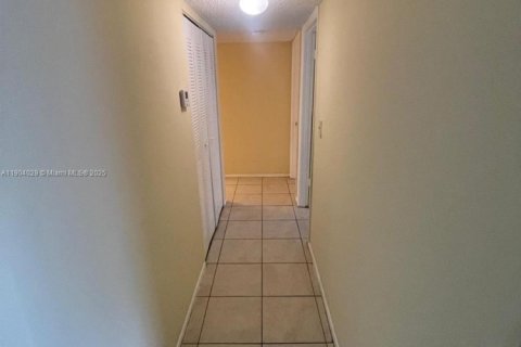 Condominio en venta en West Palm Beach, Florida, 2 dormitorios, 65.77 m2 № 1955317 - foto 9