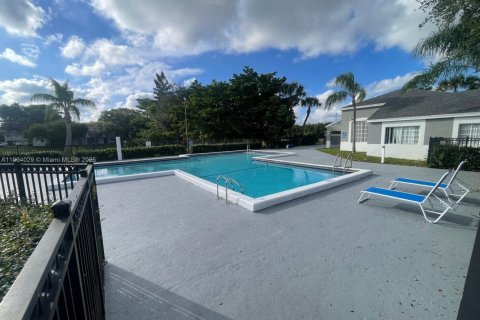 Condominio en venta en West Palm Beach, Florida, 2 dormitorios, 65.77 m2 № 1955317 - foto 2