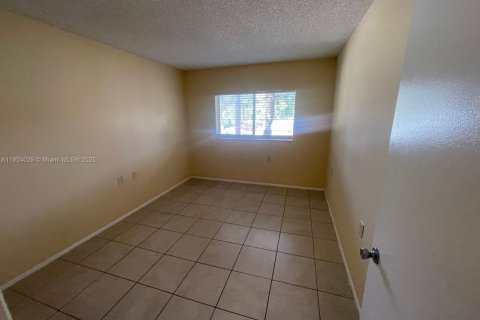 Condominio en venta en West Palm Beach, Florida, 2 dormitorios, 65.77 m2 № 1955317 - foto 17