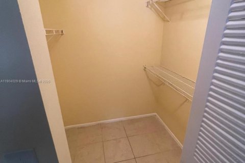 Condominio en venta en West Palm Beach, Florida, 2 dormitorios, 65.77 m2 № 1955317 - foto 19