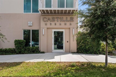 Condo in Saint Petersburg, Florida, 3 bedrooms  № 2360664