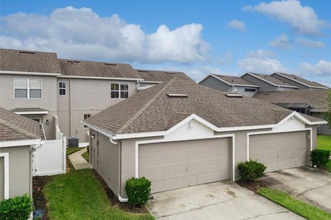 Townhouse in Orlando, Florida 2 bedrooms, 116.13 sq.m. № 2386668 - photo 16