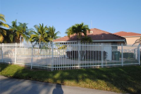 Adosado en alquiler en Miami, Florida, 3 dormitorios, 135.82 m2 № 2006467 - foto 16