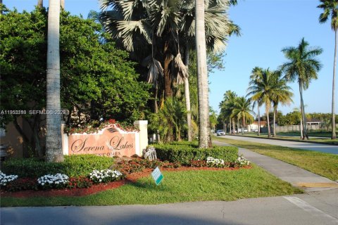 Таунхаус в Майами, Флорида 3 спальни, 135.82м2 № 2006467