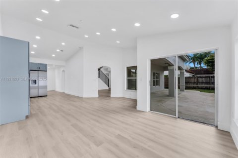 Купить виллу или дом в Майами, Флорида 4 спальни, 189.61м2, № 1990235 - фото 15