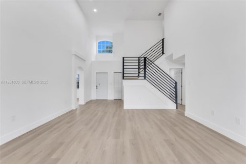 Купить виллу или дом в Майами, Флорида 4 спальни, 189.61м2, № 1990235 - фото 16