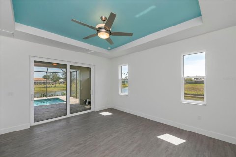 House in Rotonda, Florida 3 bedrooms, 174.47 sq.m. № 1528499 - photo 19