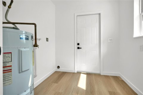 Casa en venta en Homestead, Florida, 3 dormitorios, 118.45 m2 № 1864490 - foto 12