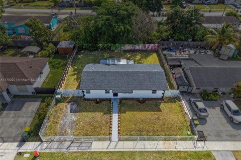 Casa en venta en Homestead, Florida, 3 dormitorios, 118.45 m2 № 1864490 - foto 24