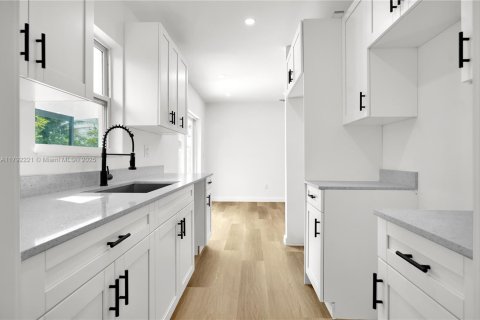 Casa en venta en Homestead, Florida, 3 dormitorios, 118.45 m2 № 1864490 - foto 9