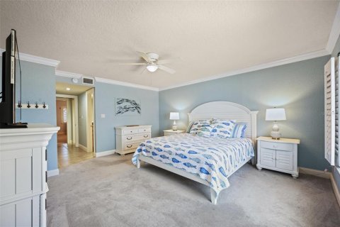 Condo in New Smyrna Beach, Florida, 2 bedrooms № 2232937 - photo 25