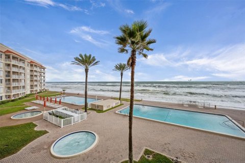 Condo in New Smyrna Beach, Florida, 2 bedrooms № 2232937 - photo 28