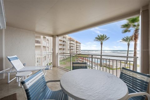 Condo in New Smyrna Beach, Florida, 2 bedrooms № 2232937 - photo 26