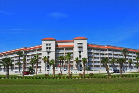 Condo in New Smyrna Beach, Florida, 2 bedrooms № 2232937