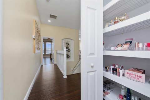 House in Orlando, Florida 4 bedrooms, 284 sq.m. № 1866696 - photo 24