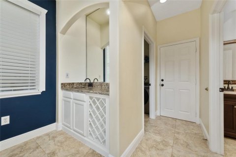 House in Orlando, Florida 4 bedrooms, 284 sq.m. № 1866696 - photo 9