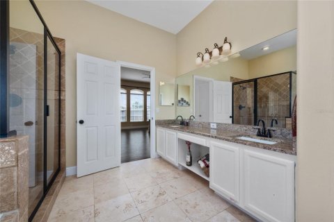House in Orlando, Florida 4 bedrooms, 284 sq.m. № 1866696 - photo 28