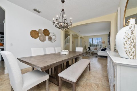 House in Orlando, Florida 4 bedrooms, 284 sq.m. № 1866696 - photo 6