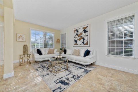House in Orlando, Florida 4 bedrooms, 284 sq.m. № 1866696 - photo 3