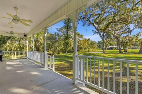 House in Brooksville, Florida 3 bedrooms, 191.75 sq.m. № 2223314 - photo 4