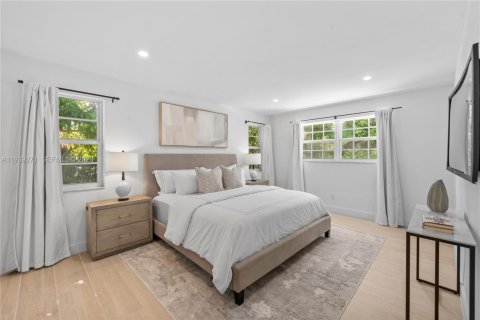 Купить виллу или дом в Корал-Гейблс, Флорида 4 спальни, 272.3м2, № 1996564 - фото 25