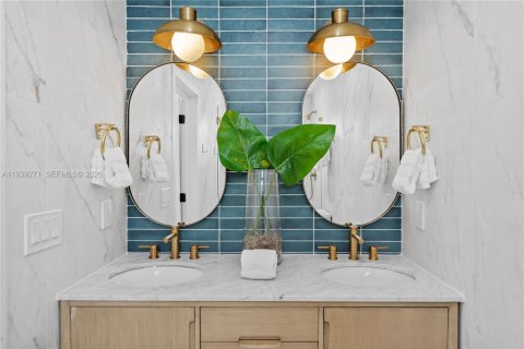 Купить виллу или дом в Корал-Гейблс, Флорида 4 спальни, 272.3м2, № 1996564 - фото 22