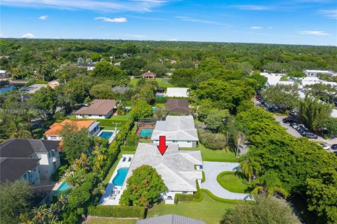 Купить виллу или дом в Корал-Гейблс, Флорида 4 спальни, 272.3м2, № 1996564 - фото 7