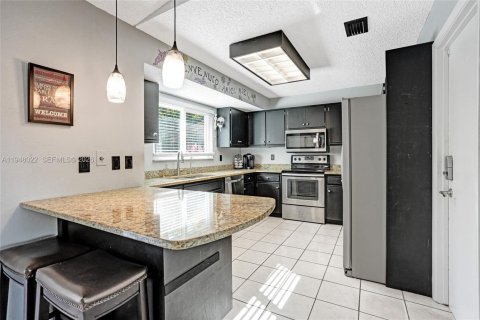 Villa ou maison à vendre à Port St. Lucie, Floride: 3 chambres, 125.23 m2 № 2004007 - photo 16