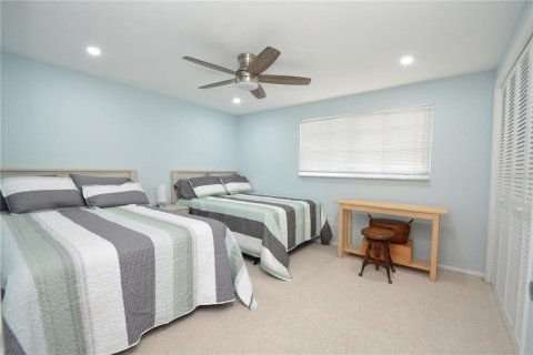 Condo in Venice, Florida, 2 bedrooms  № 1688093 - photo 12