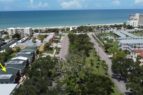 Condo in Venice, Florida, 2 bedrooms  № 1688093 - photo 25