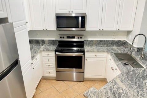 Condominio en alquiler en Tampa, Florida, 1 dormitorio, 64.66 m2 № 1659273 - foto 4