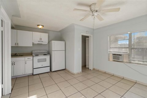 Apartment in Bradenton, Florida 1 bedroom, 32.52 sq.m. № 1904930 - photo 25