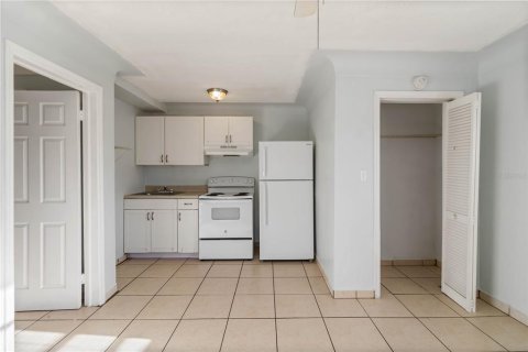 Apartment in Bradenton, Florida 1 bedroom, 32.52 sq.m. № 1904930 - photo 11