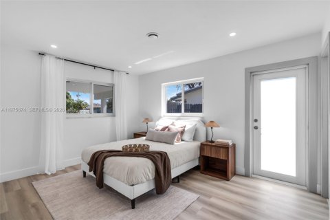 House in Oakland Park, Florida 3 bedrooms, 111.2 sq.m. № 2040042 - photo 13