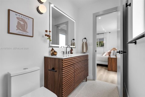 House in Oakland Park, Florida 3 bedrooms, 111.2 sq.m. № 2040042 - photo 17