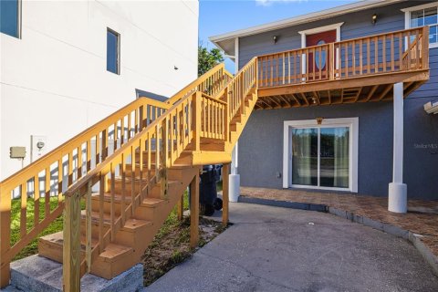 Apartamento en alquiler en Tampa, Florida, 4 dormitorios, 130.06 m2 № 1872935 - foto 2