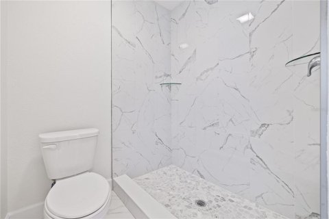 Apartamento en alquiler en Tampa, Florida, 4 dormitorios, 130.06 m2 № 1872935 - foto 9